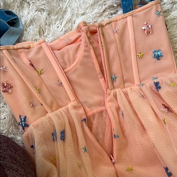 Lirika Matoshi Pink Midi Dress - Picture 14 of 16